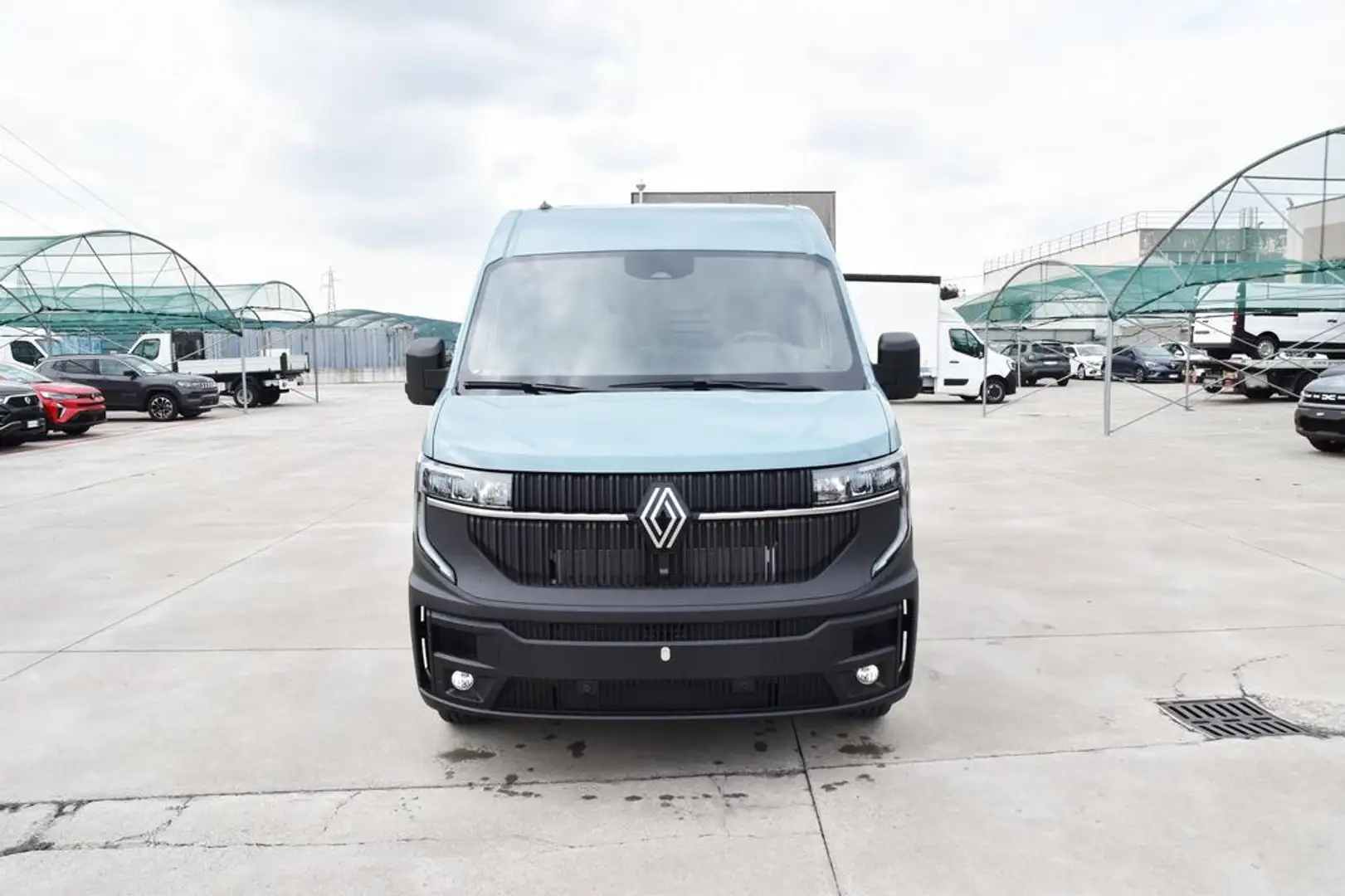 Renault Master T35 2.0 blue dci 150cv L2H2 - AUTOCARRO - IVA Blauw - 2