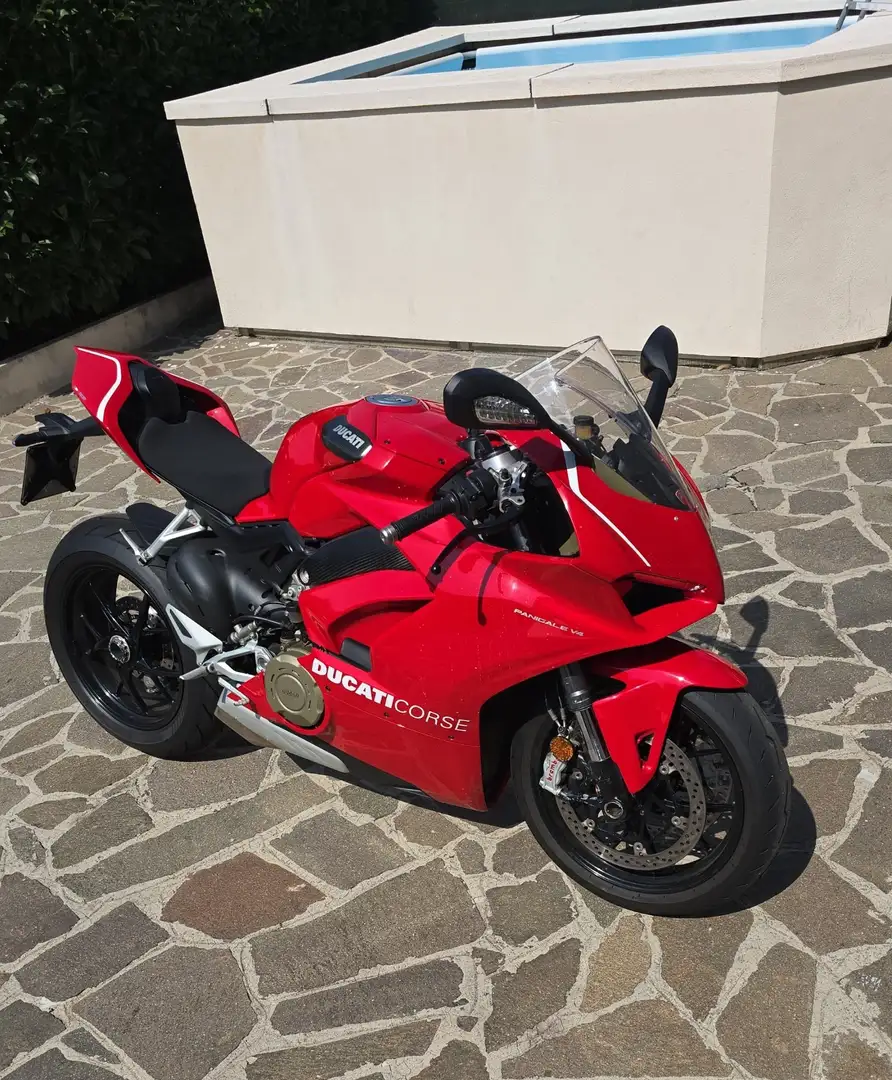 Ducati Panigale V4 Rojo - 1