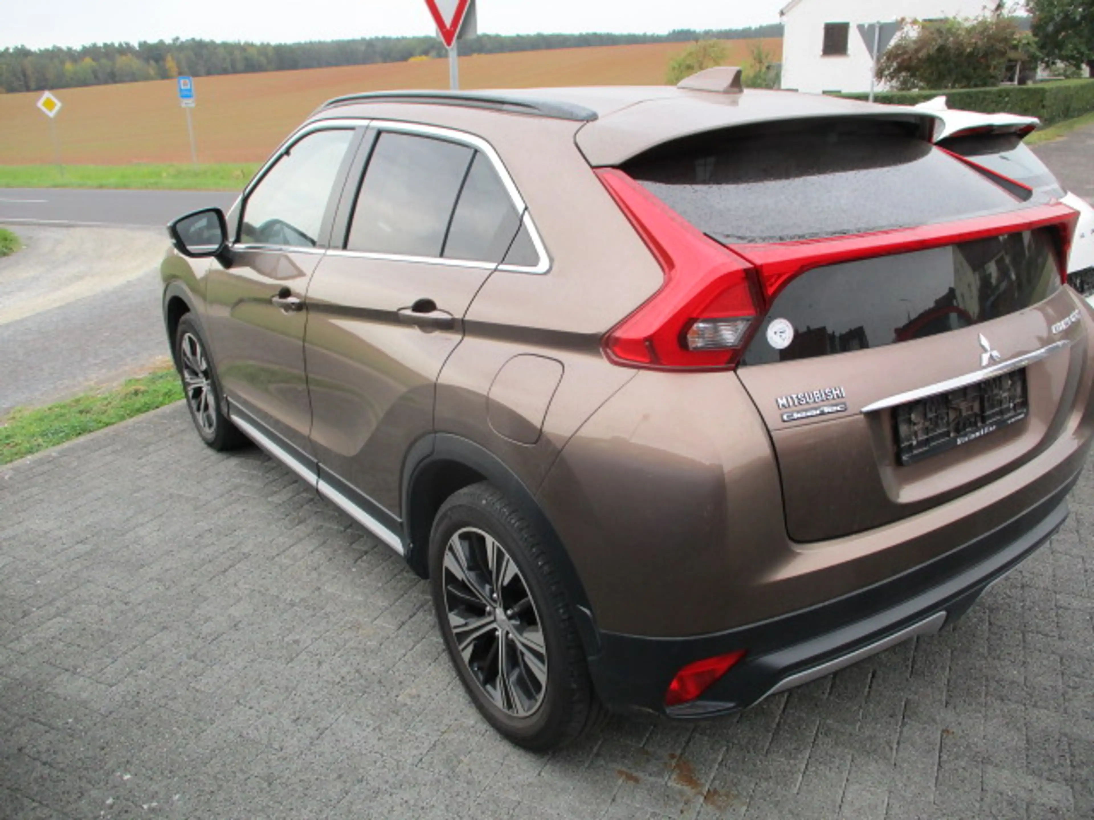 Mitsubishi Eclipse Cross Eclipse Cross Diesel 2.2 DI-D Aut. 4WD Top — photo 4