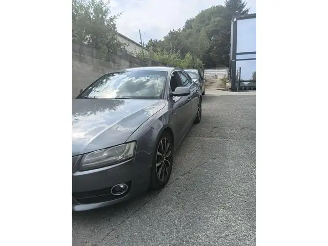 Audi A5 view 3