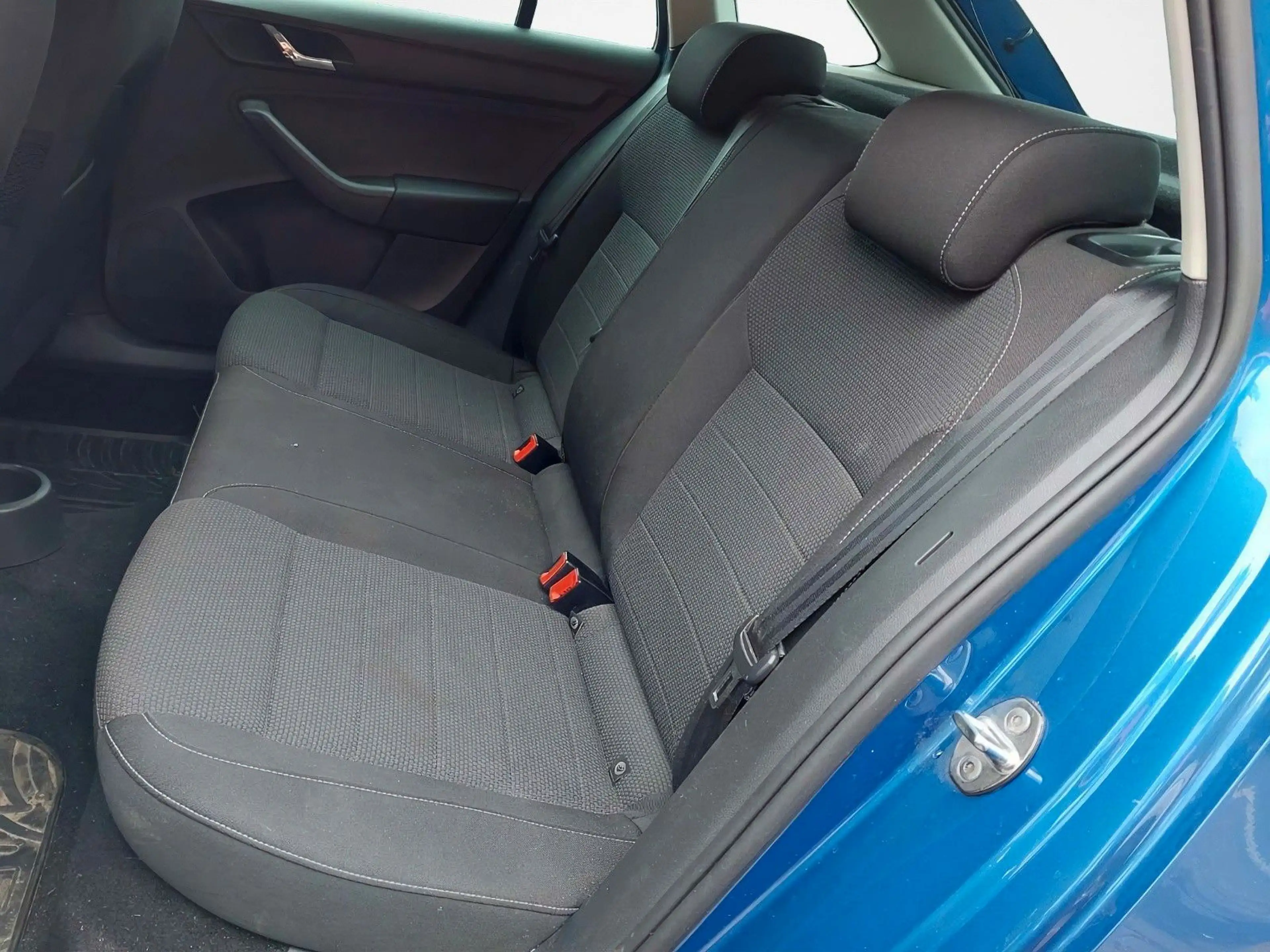 Skoda Rapid/Spaceback Spaceback NAVI*PDC*SHZ*KLIMA*TEMPOMAT*AHK* — photo 14