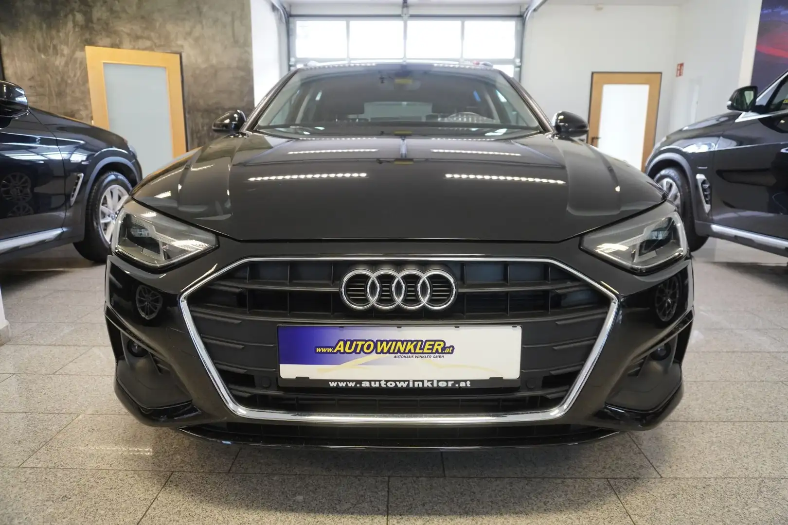 Audi A4 Avant 35 TFSI S-tronic Schwarz - 2