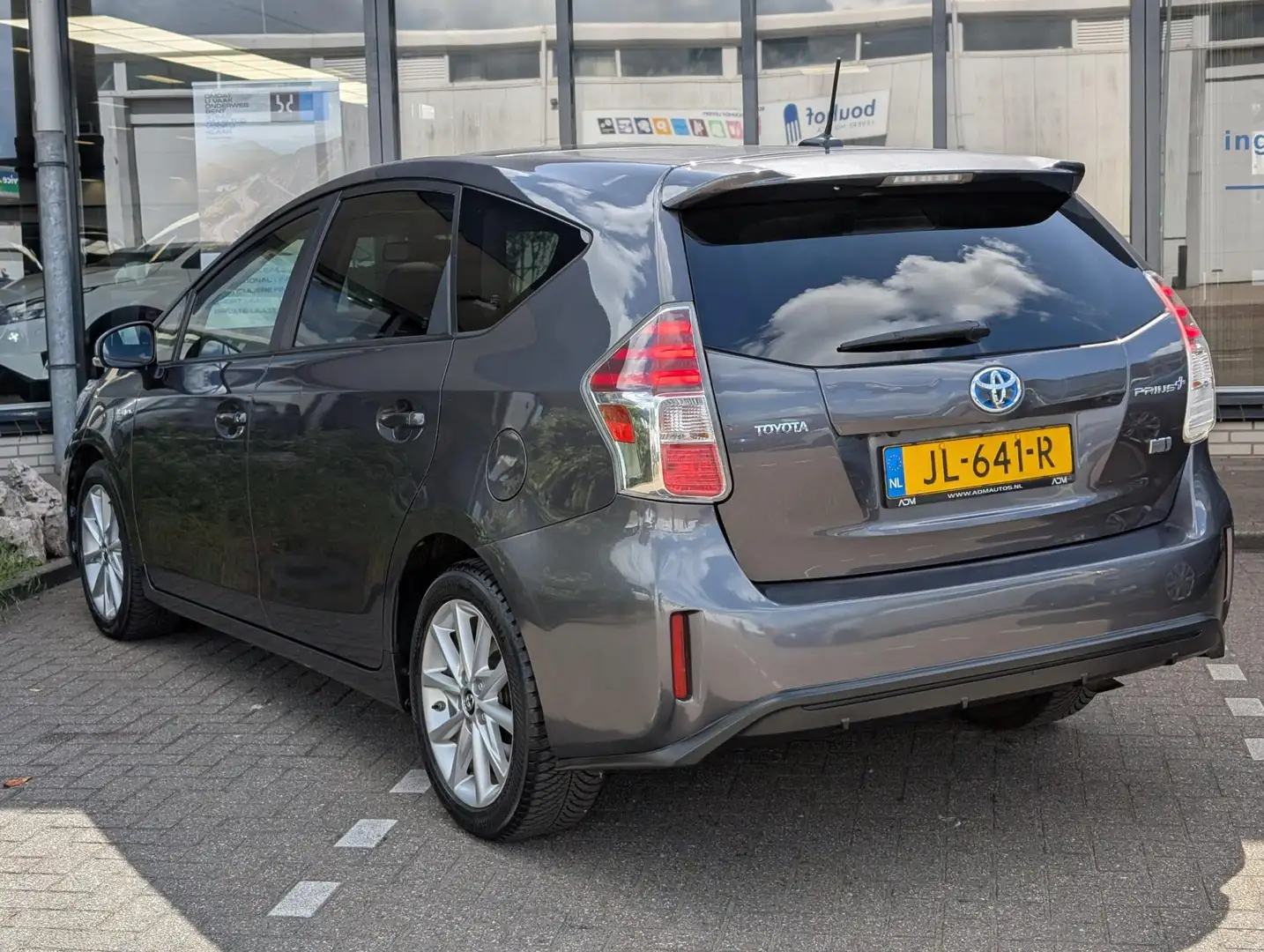Toyota Prius+ 1.8 Business Plus 7P. Gris - 2