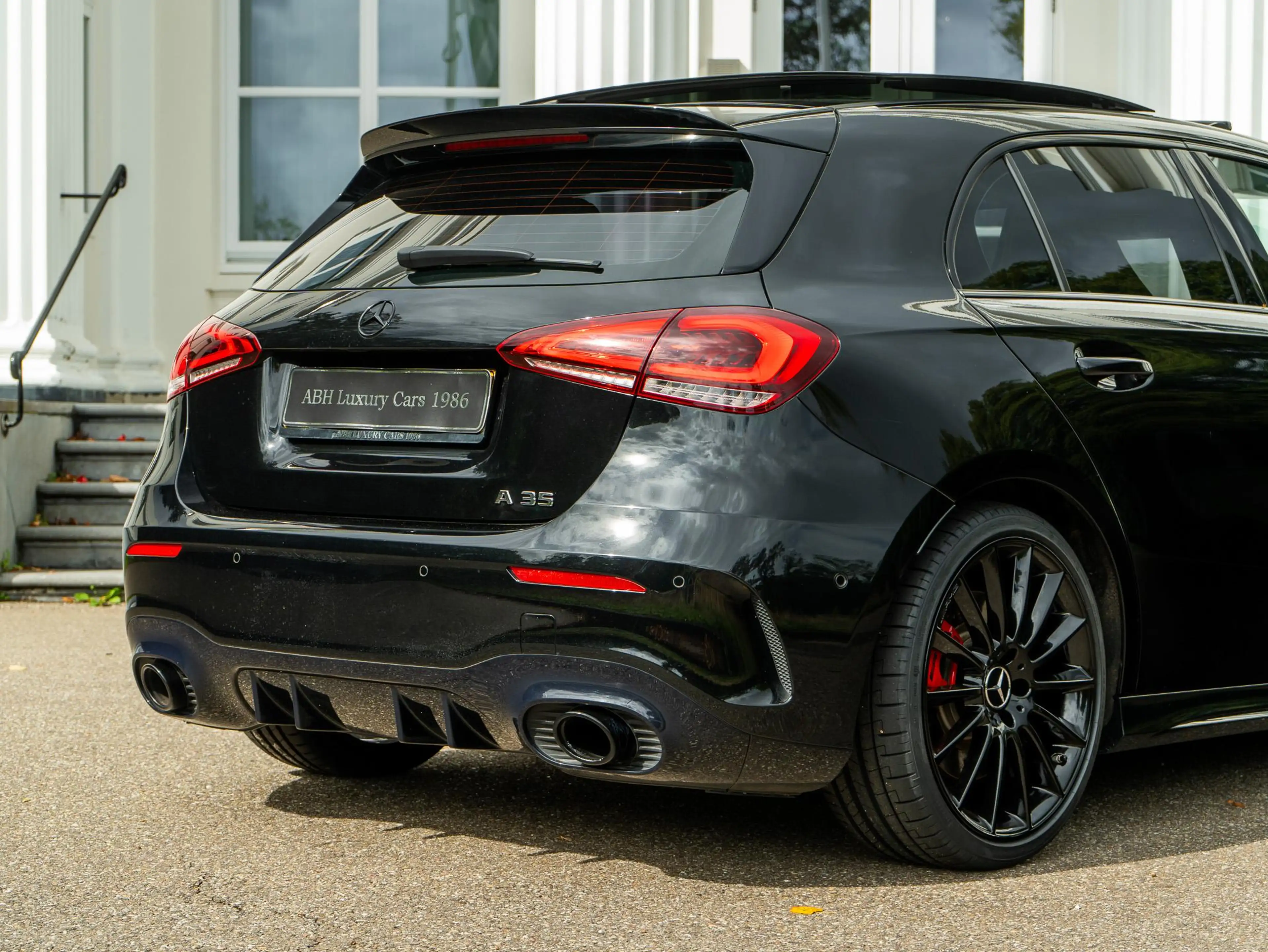 Mercedes-Benz A 35 AMG 4MATIC Premium | Pano | Kuipstoelen | Head-up | He — photo 10