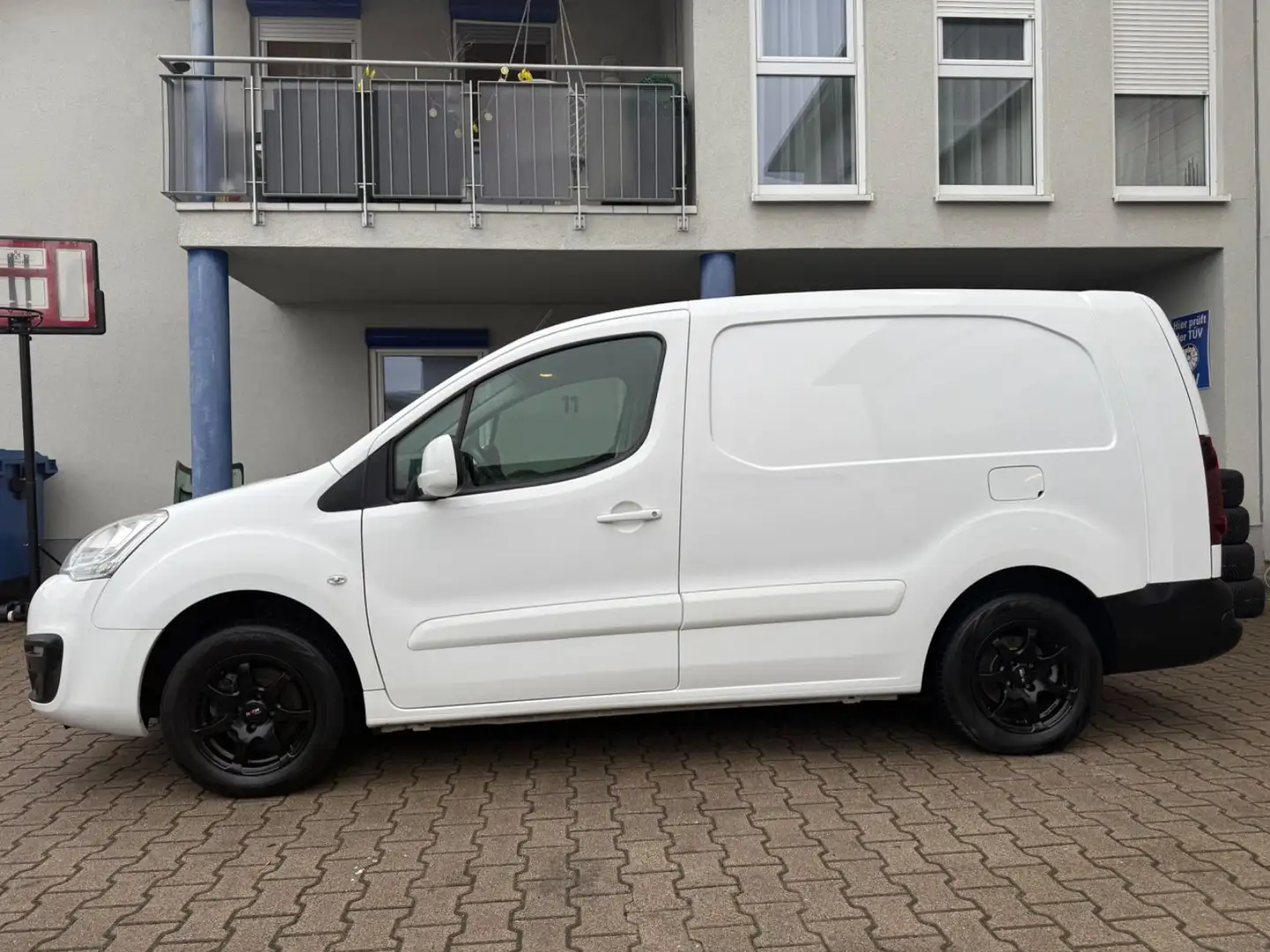 Peugeot Partner L2 Premium Finan Garantie Weiß - 2