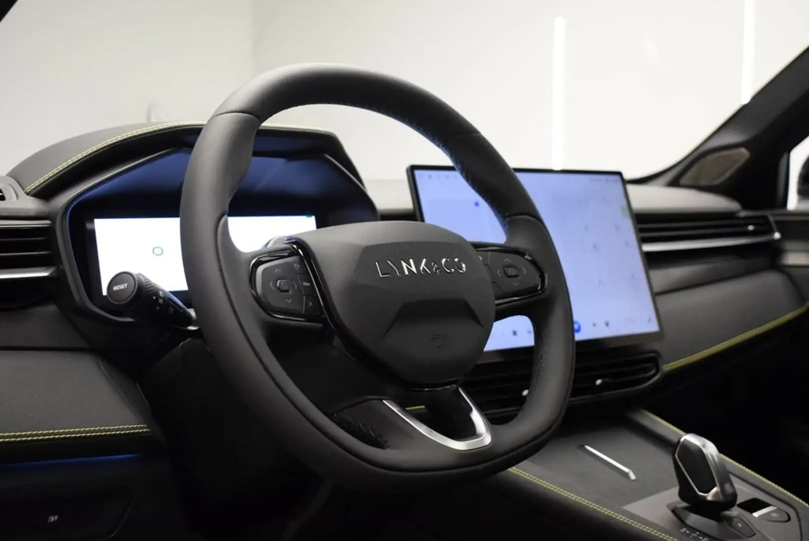 Lynk & Co 01 1.5T PHEV More Negro - 2