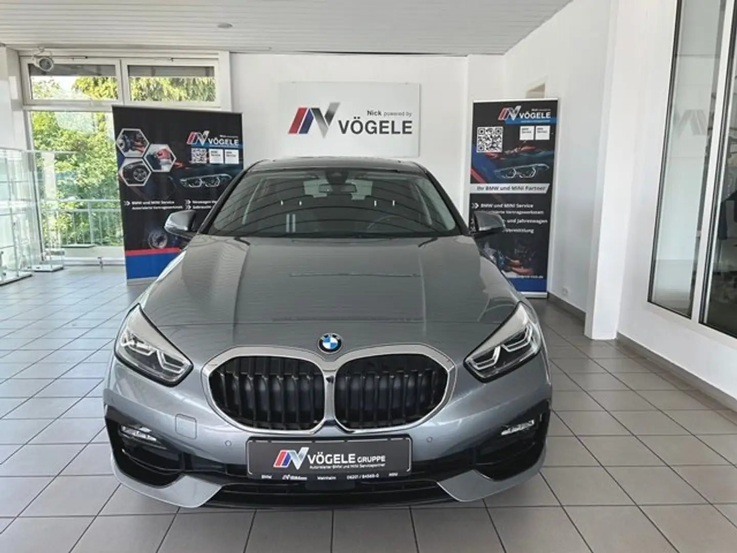 BMW 118 i Aut. Sport Line Panorama Glasd. Sportsitze Gris - 1