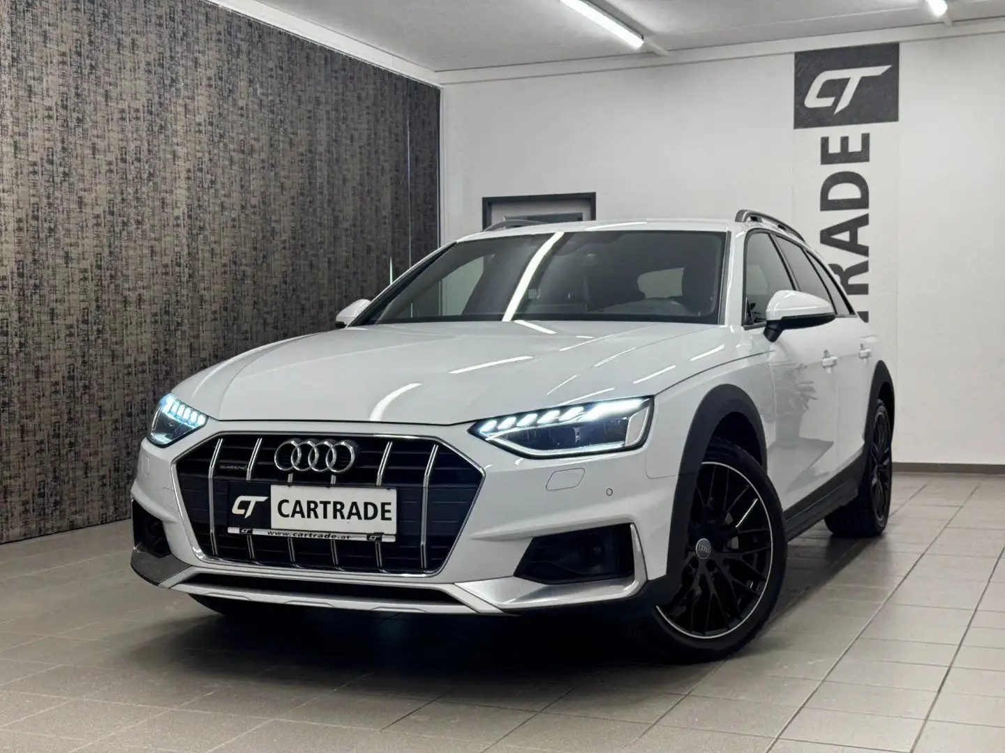 Audi A4 allroad A4 40 allroad quattro 2.0 TDI Weiß - 1