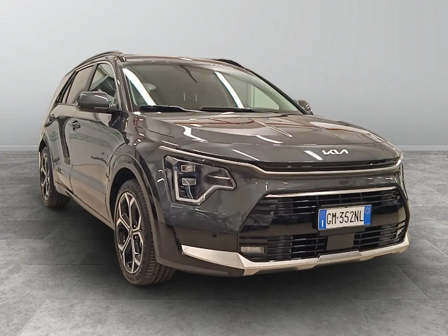 Kia Niro 1.6 GDi Hybrid Evolution Grau - 1