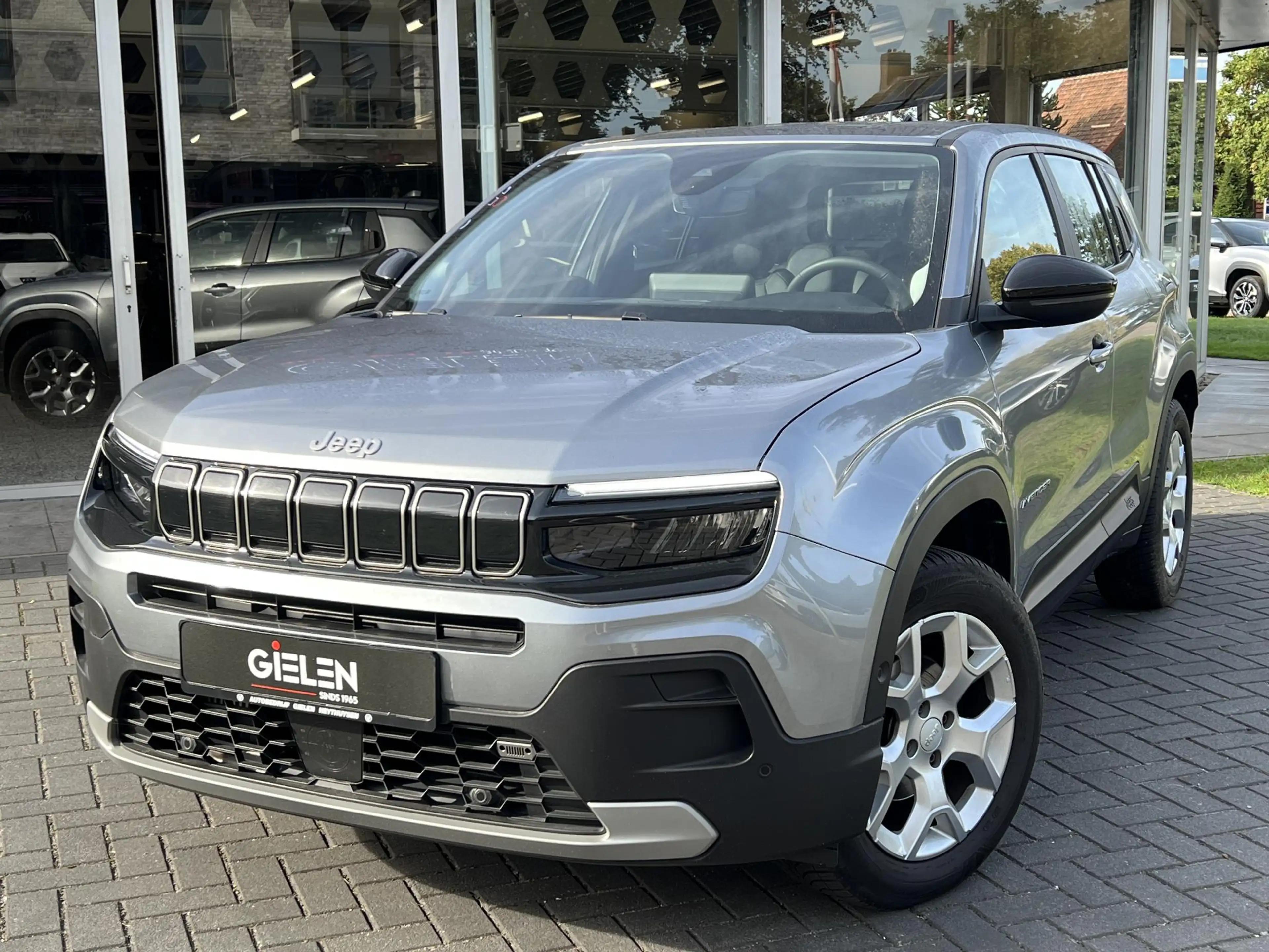 Jeep Avenger 1.2T 100pk Altitude Keyless, Startknop, Parkeersen — photo 35
