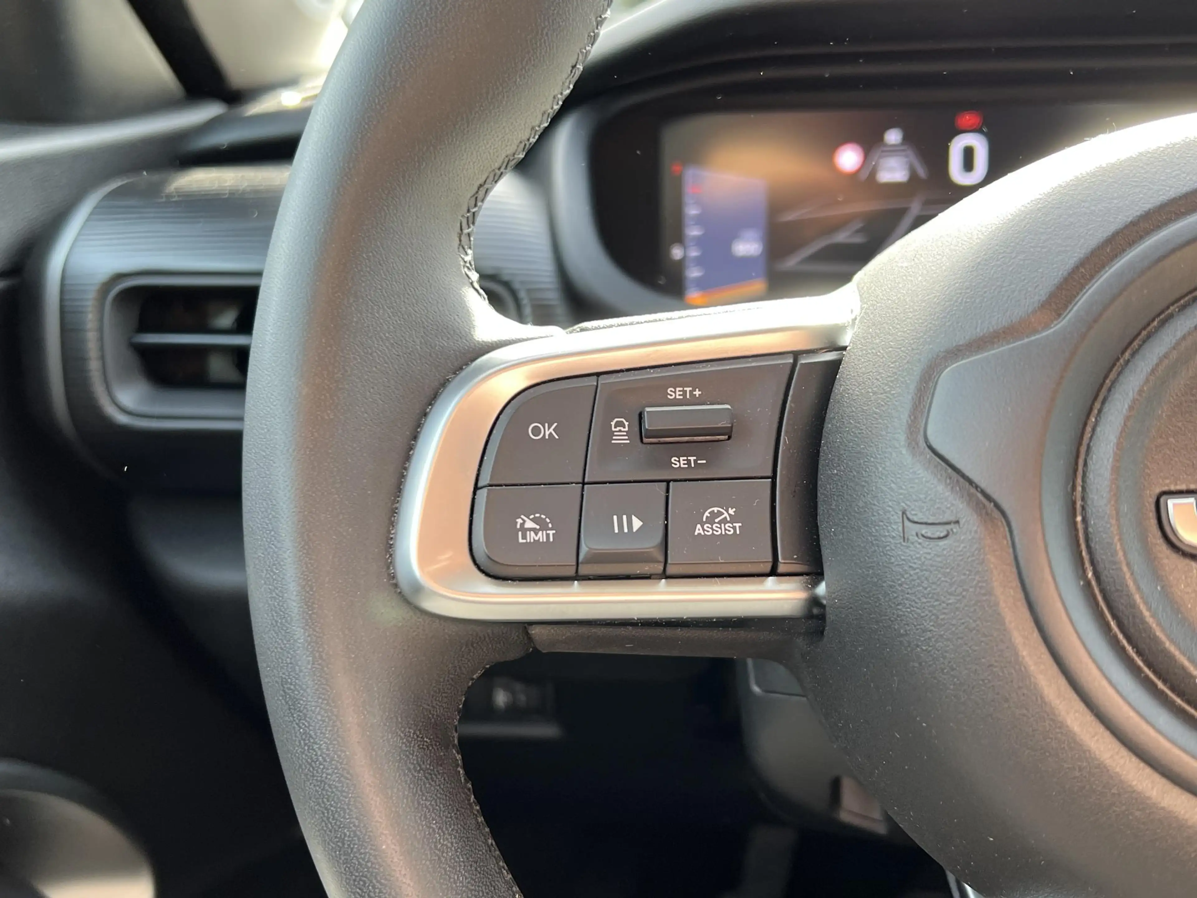 Jeep Avenger 1.2T 100pk Altitude Keyless, Startknop, Parkeersen — photo 22