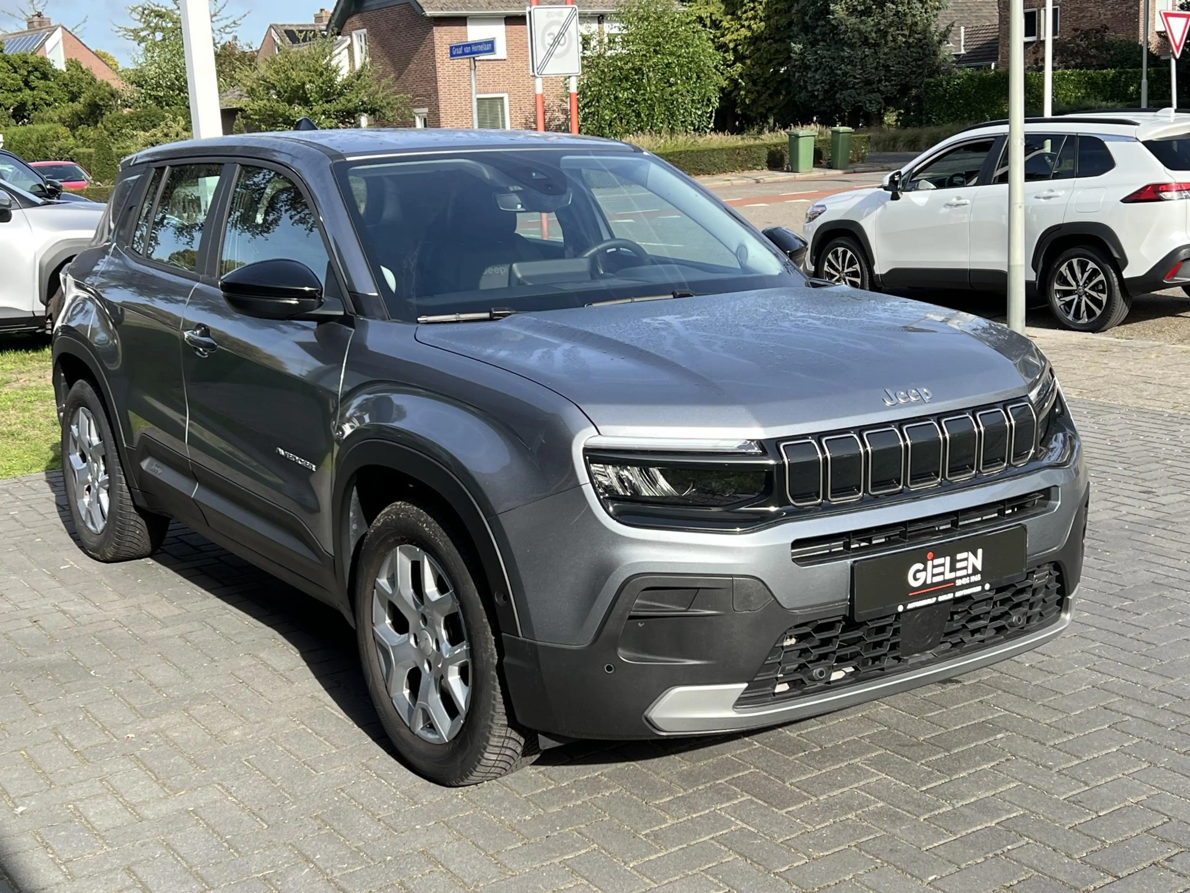 Jeep Avenger 1.2T 100pk Altitude Keyless, Startknop, Parkeersen — photo 6