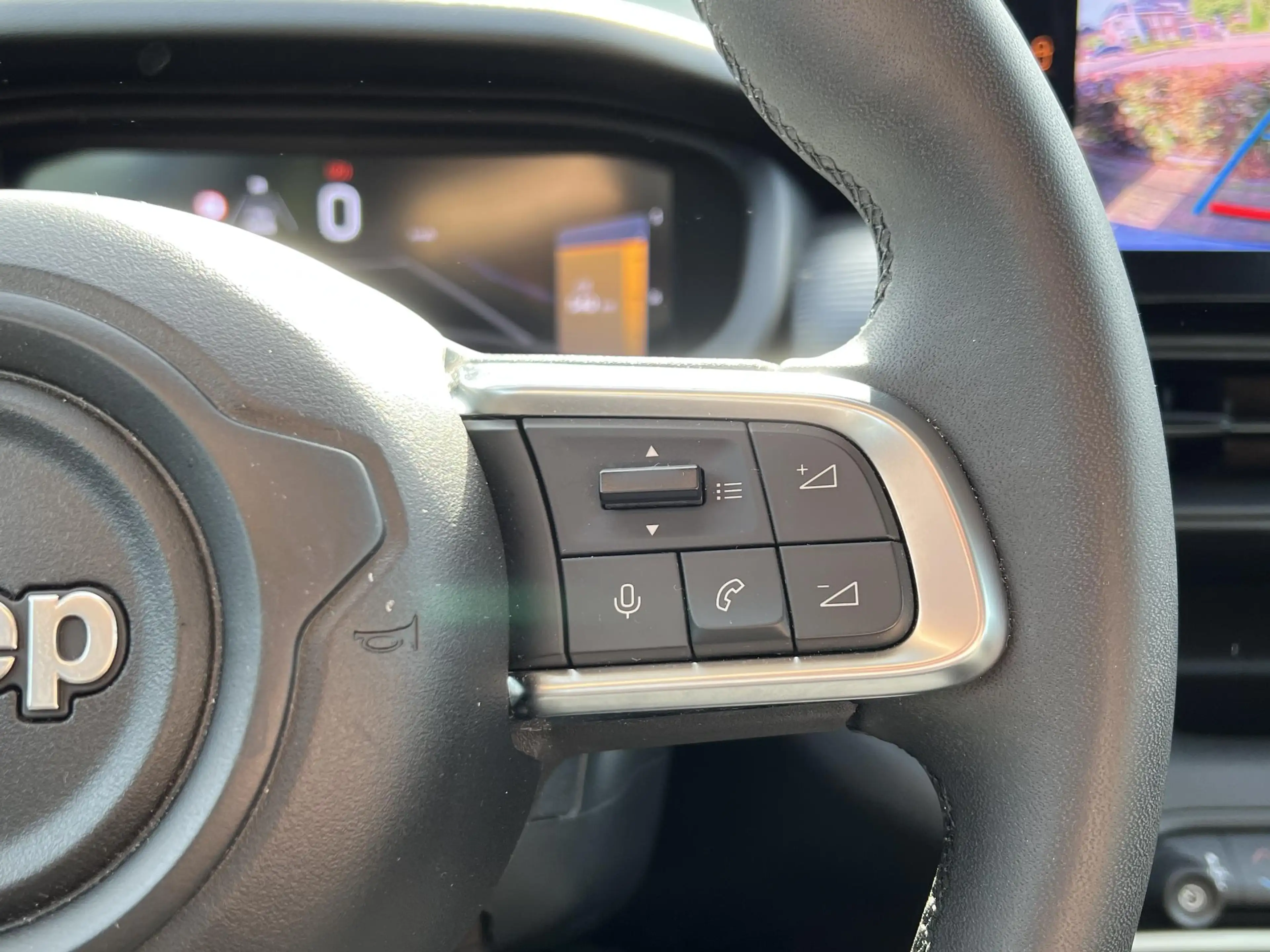 Jeep Avenger 1.2T 100pk Altitude Keyless, Startknop, Parkeersen — photo 23