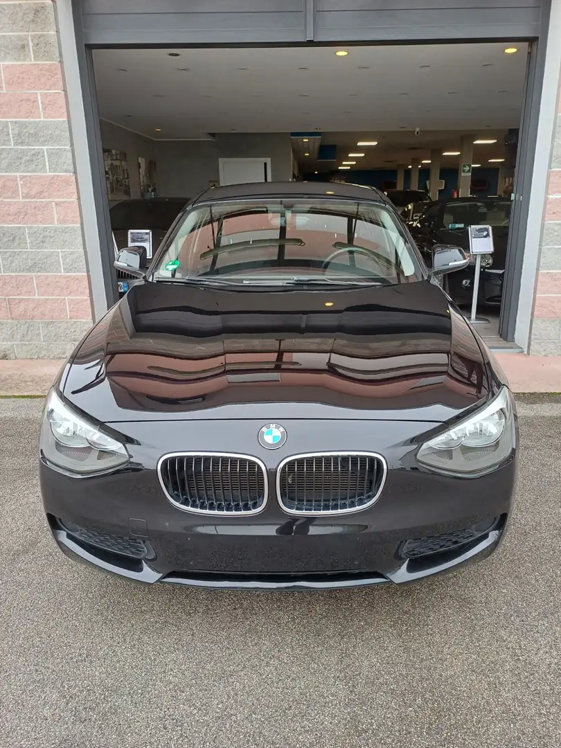 BMW 114 114i 5p. Unique Negro - 1