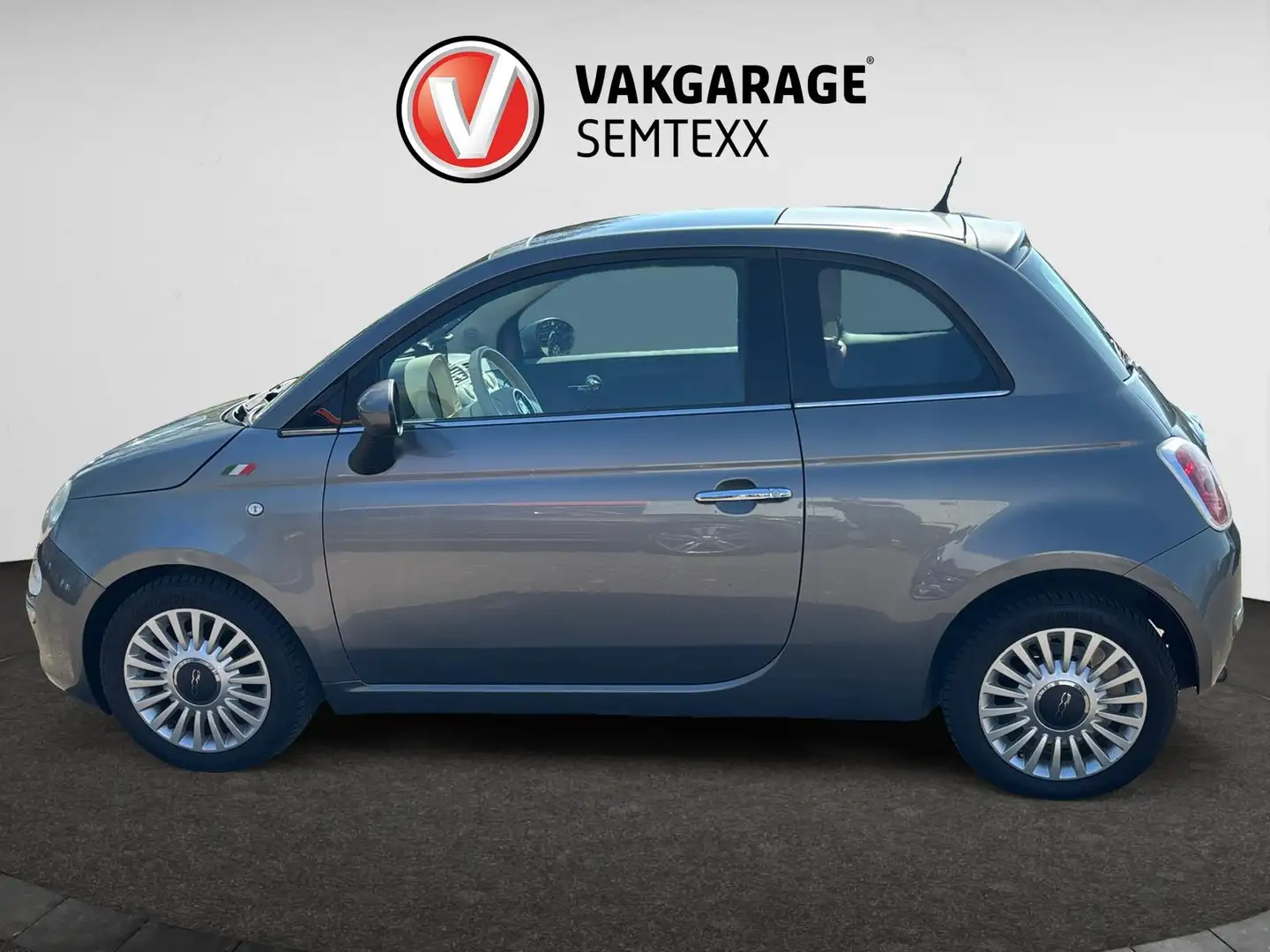Fiat 500 0.9 TwinAir Lounge | Automaat | All-Season Banden Grijs - 2