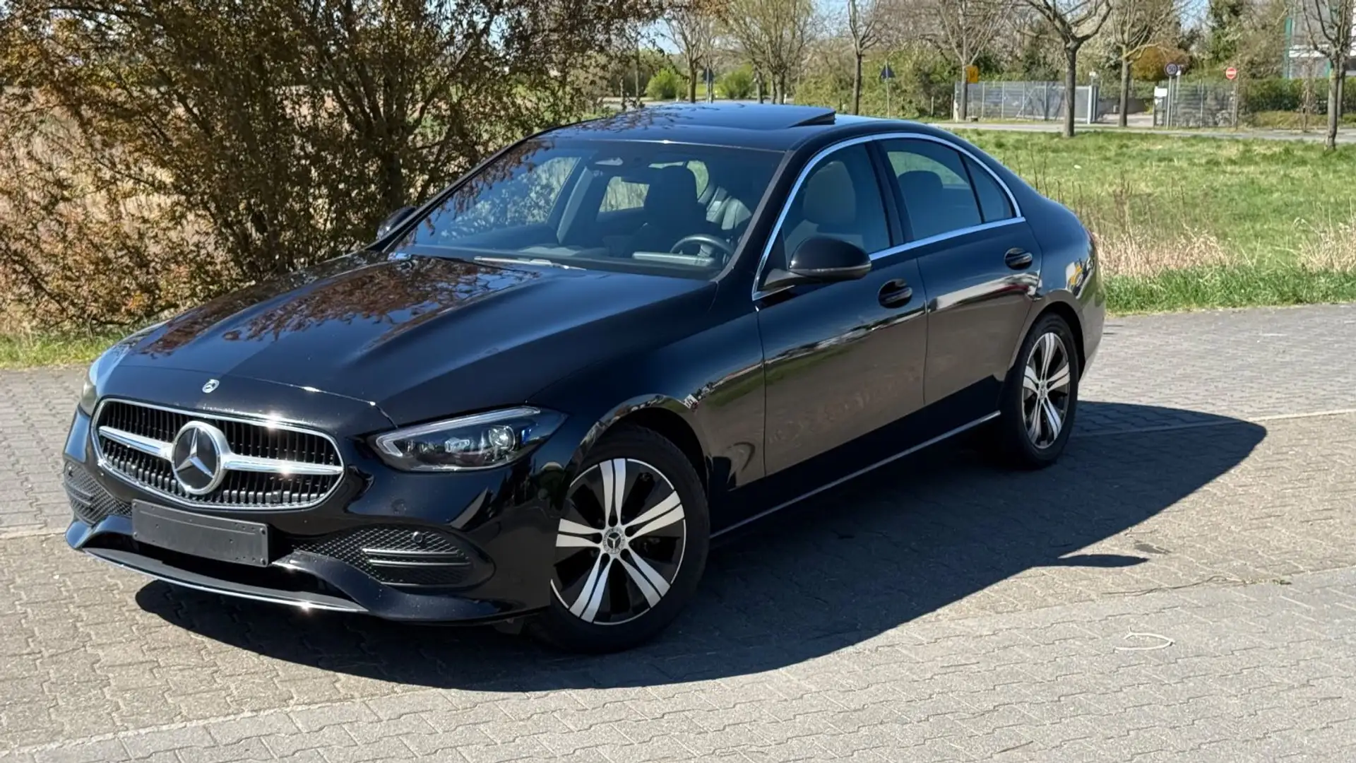 Mercedes-Benz C 220 d*MILD HYBRID*AVANTGARDE*ESHD*KAMERA*LED* Schwarz - 2