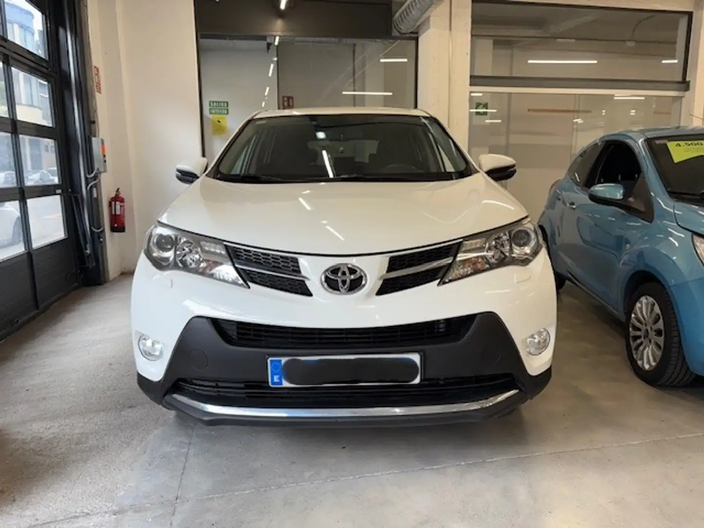 Toyota RAV 4 150D Advance AWD AutoDrive Blanco - 2