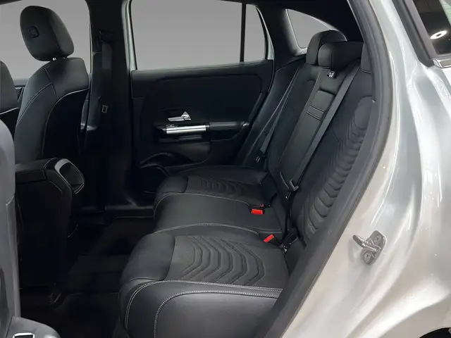 Mercedes-Benz Eqa view 10