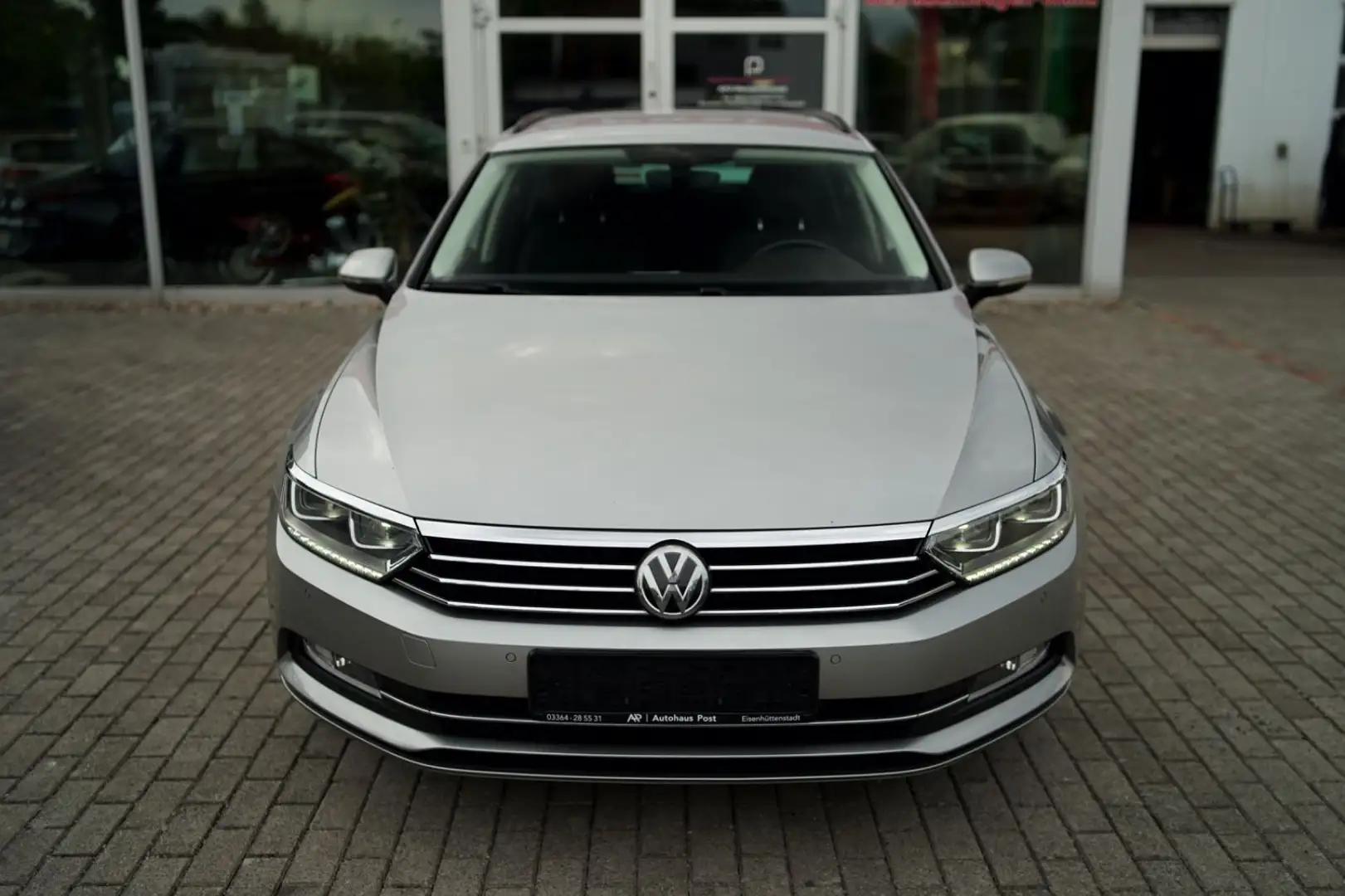 Volkswagen Passat Variant DSG Dynaudio el.Heckklap. KeyLess Argent - 2