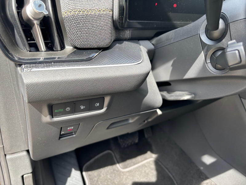 Skoda Kodiaq Selection 1,5 TSI IV DSG AHK Komfort Plus — photo 13