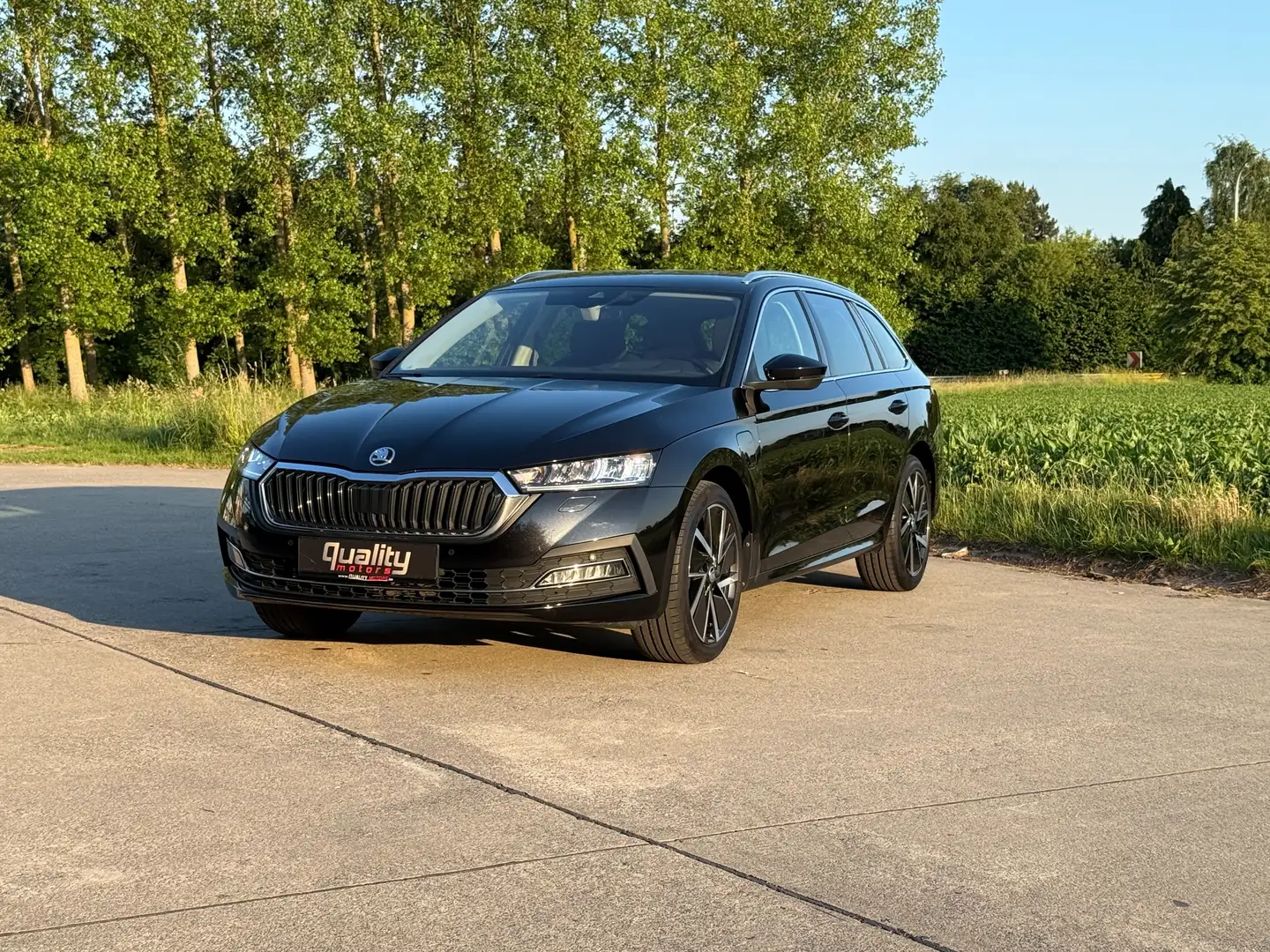 Skoda Octavia SW PHEV 1.4 TSI Style DSG Black - 1