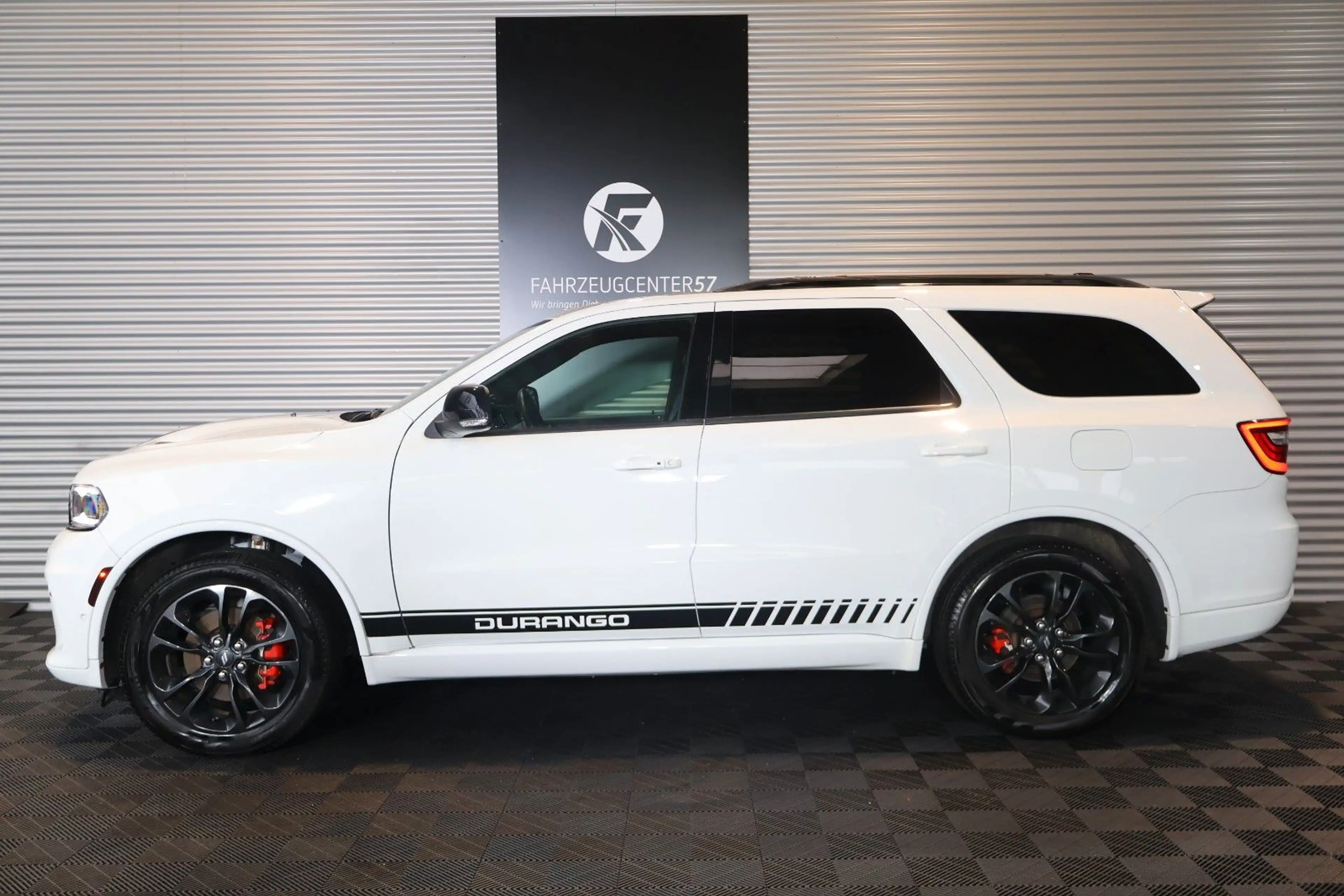 Dodge Durango R/T 5.7L 4x4/PDC/CARPLAY/6-SITZER — photo 2