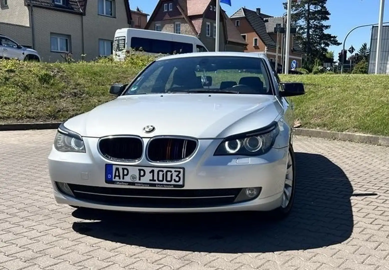 BMW 523 523i - 1