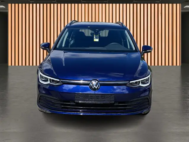 Volkswagen Golf view 4