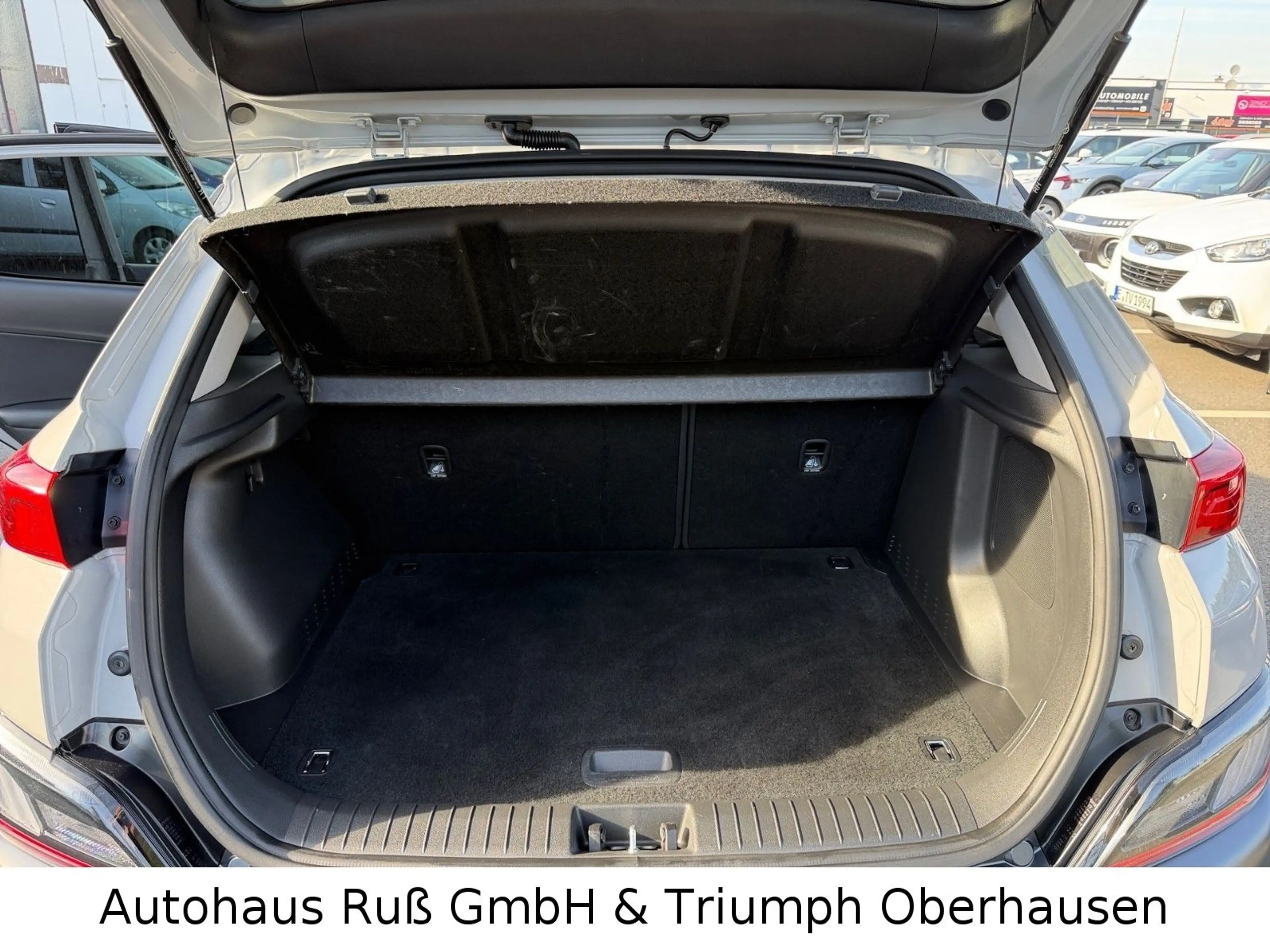 Hyundai KONA Prime Hybrid 2WD — photo 10
