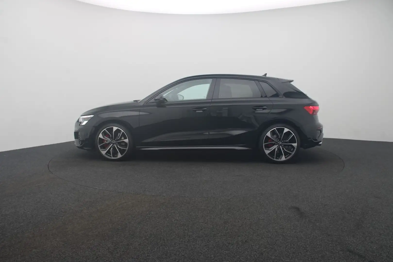 Audi S3 Sportback 2.0 TFSI quattro . LED Navi B&O HuD Noir - 2
