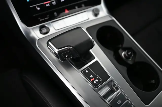 Audi A6 view 25
