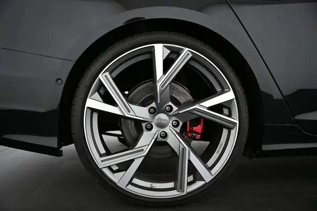 Audi A6 view 15