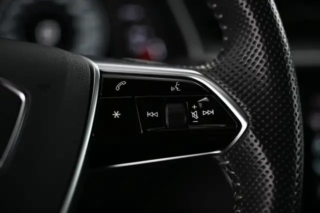 Audi A6 view 27