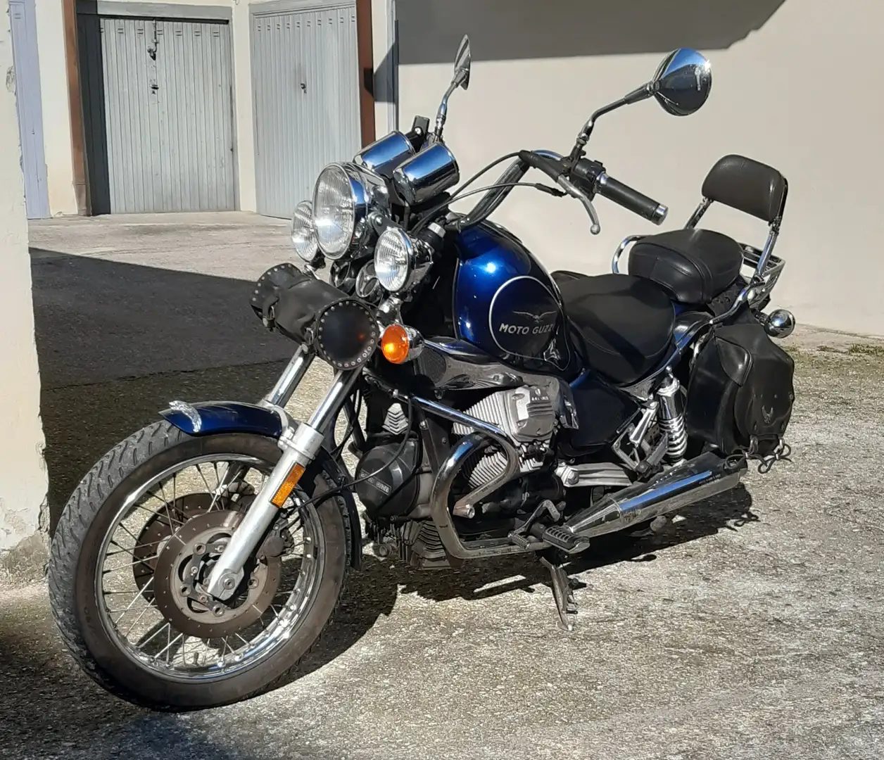 Moto Guzzi Nevada Modrá - 1