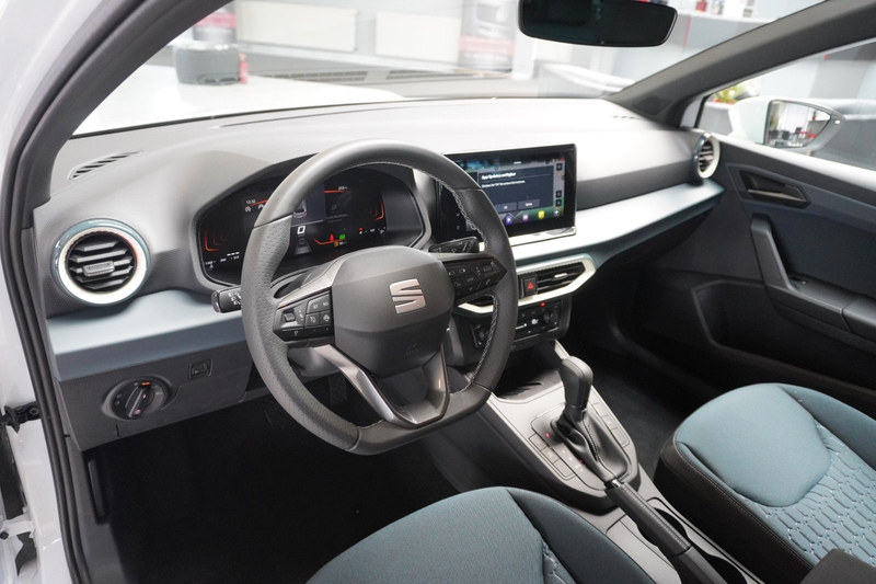 SEAT Ibiza Style 1.0 TSI DSG*ACC*NAVI*KAMERA*LED* — photo 9
