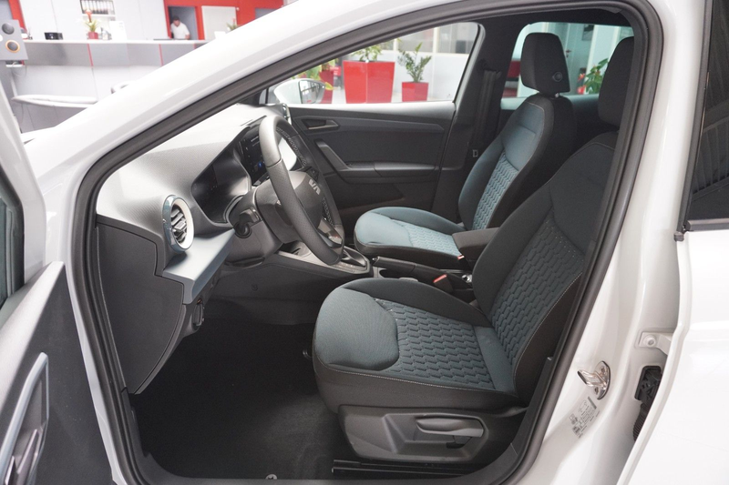 SEAT Ibiza Style 1.0 TSI DSG*ACC*NAVI*KAMERA*LED* — photo 7
