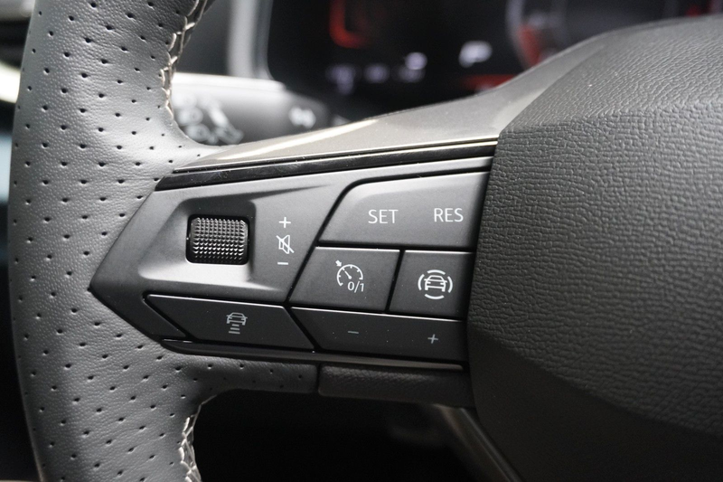 SEAT Ibiza Style 1.0 TSI DSG*ACC*NAVI*KAMERA*LED* — photo 12
