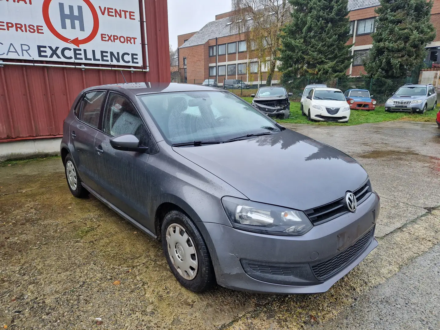 Volkswagen Polo Polo 1.2i Trendline Gris - 2