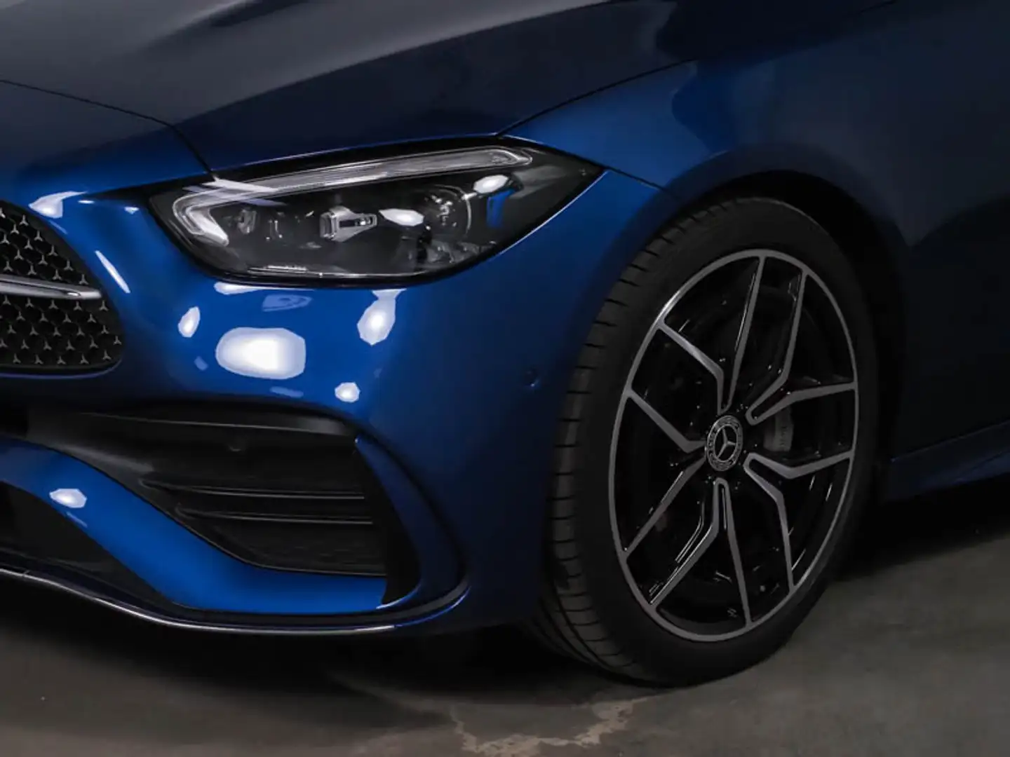 Mercedes-Benz C 300 d T-Modell AMG Line*DIGITAL LIGHT*Kamera Blau - 2