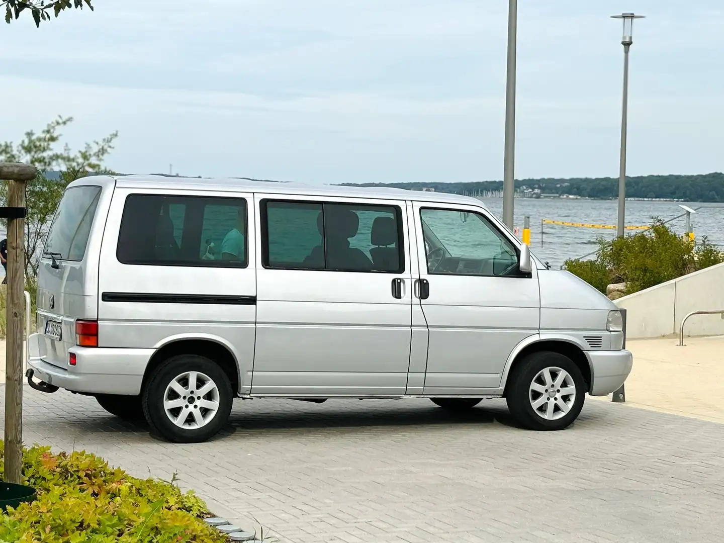 Volkswagen T4 Multivan Multivan T4 TDI7DC UY2 Srebrny - 1