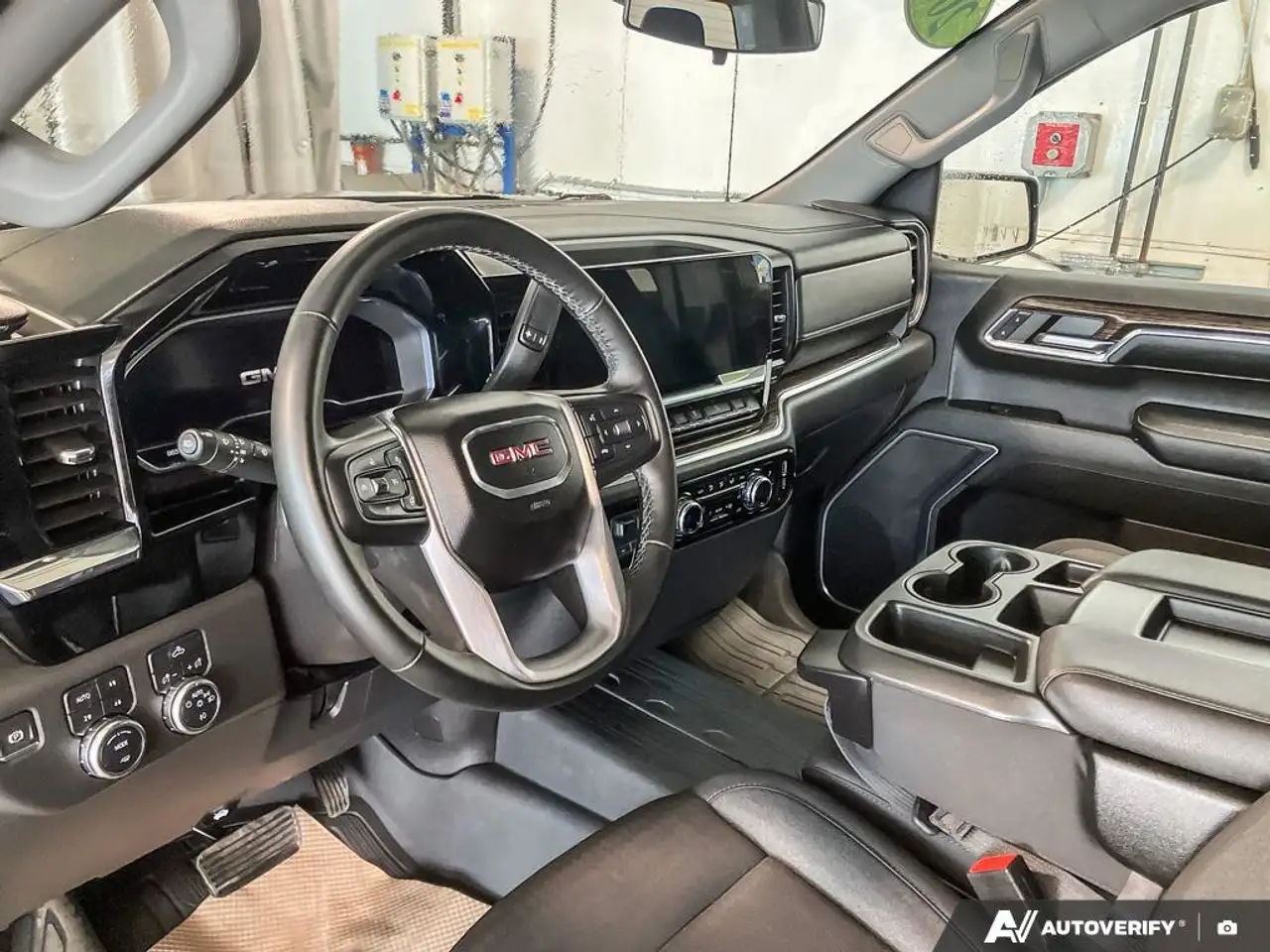 GMC Sierra 1500 снимка GMC Sierra 1500