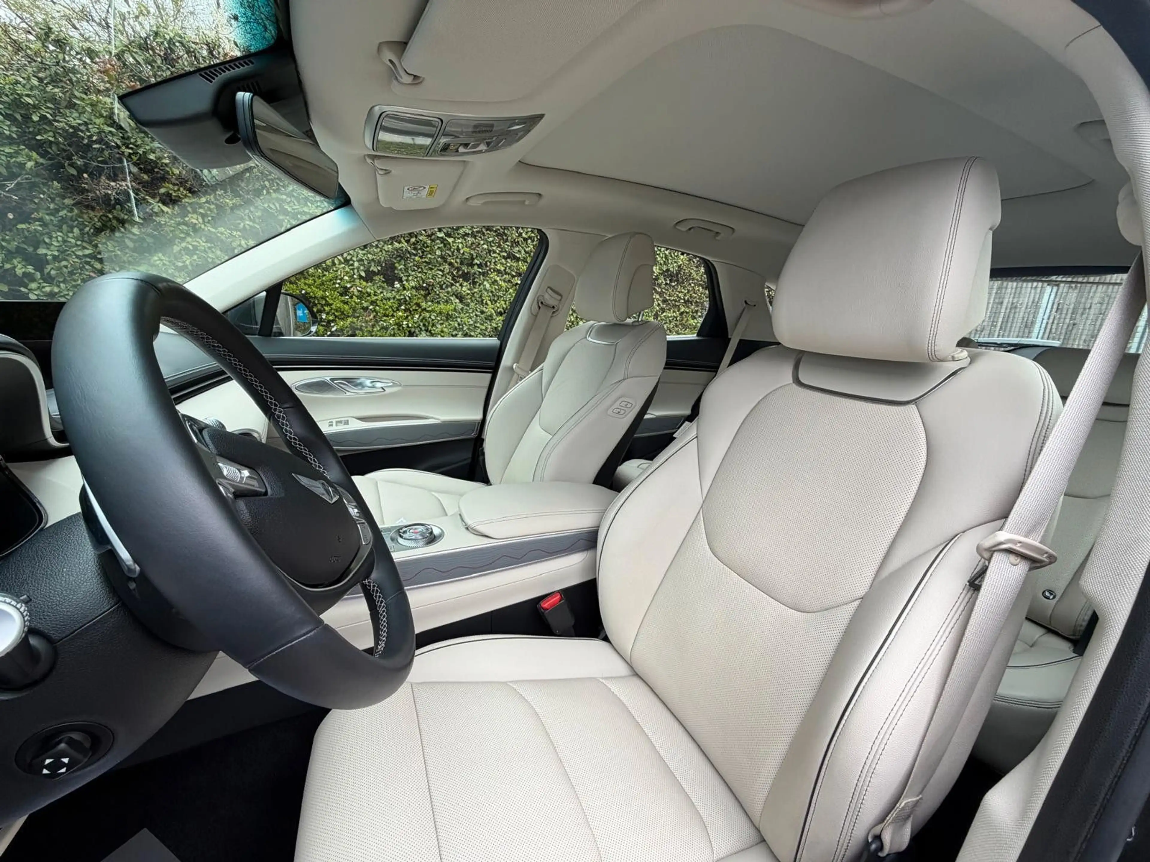 Genesis GV70 2.2 D 8AT AWD Luxury Pano Tech Lexicon Comf — photo 7