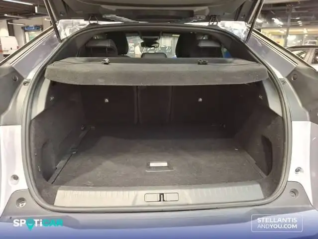 Peugeot 3008 view 6