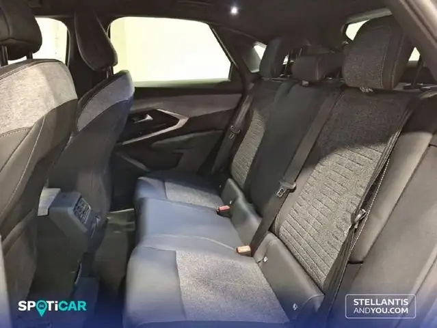 Peugeot 3008 view 10