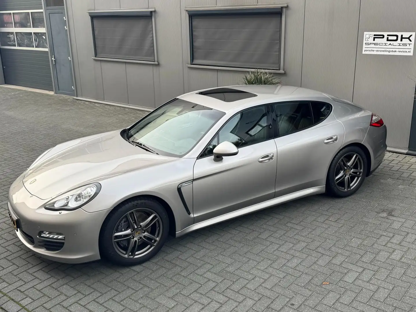 Porsche Panamera 3.6 Zilver - 2