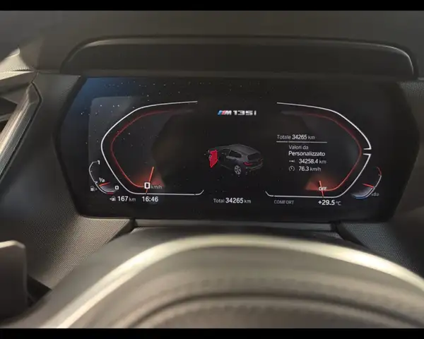BMW 1 Series view 14