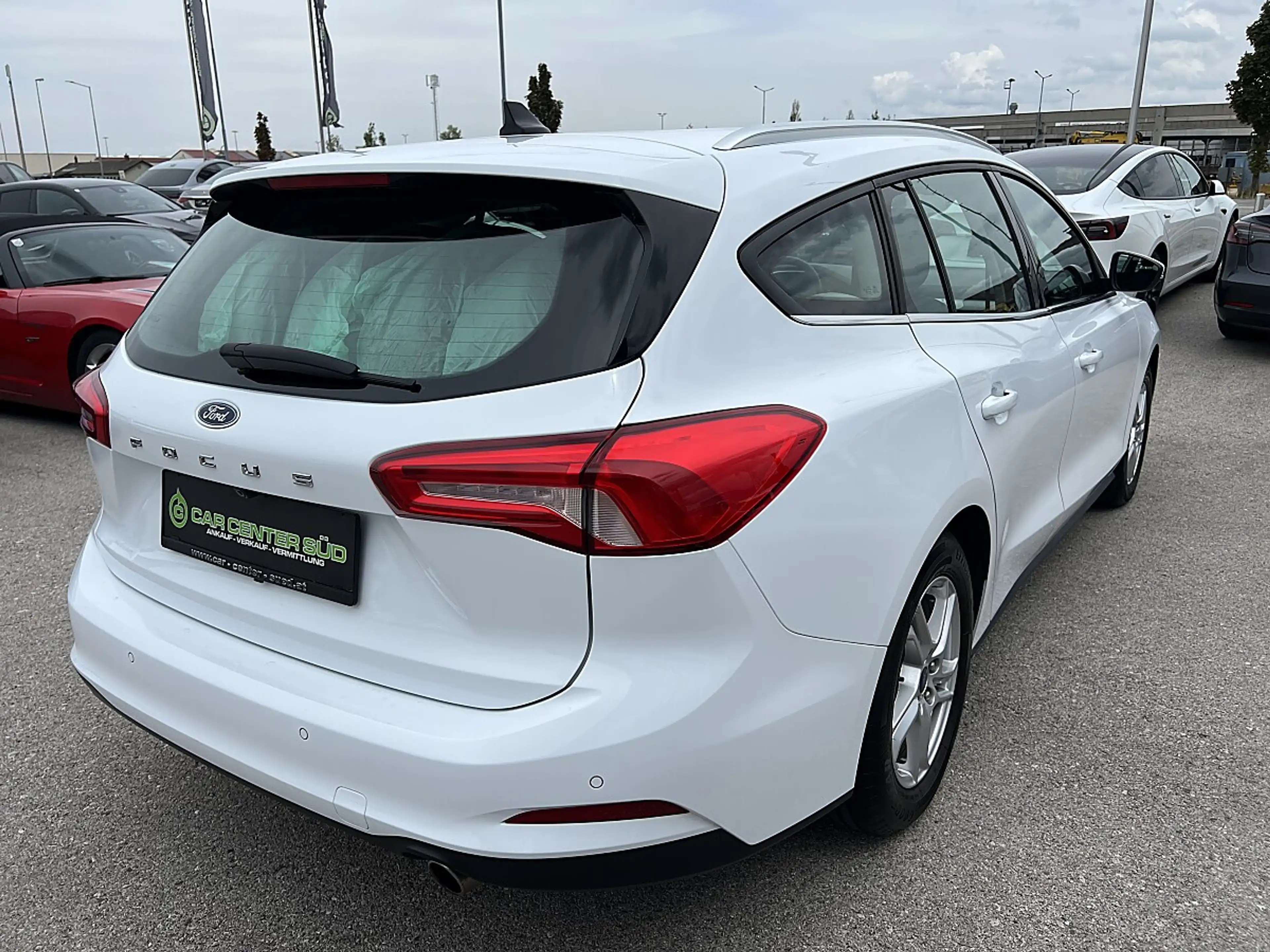 Ford Focus Traveller 1,5 EcoBlue Cool & Connect — photo 5