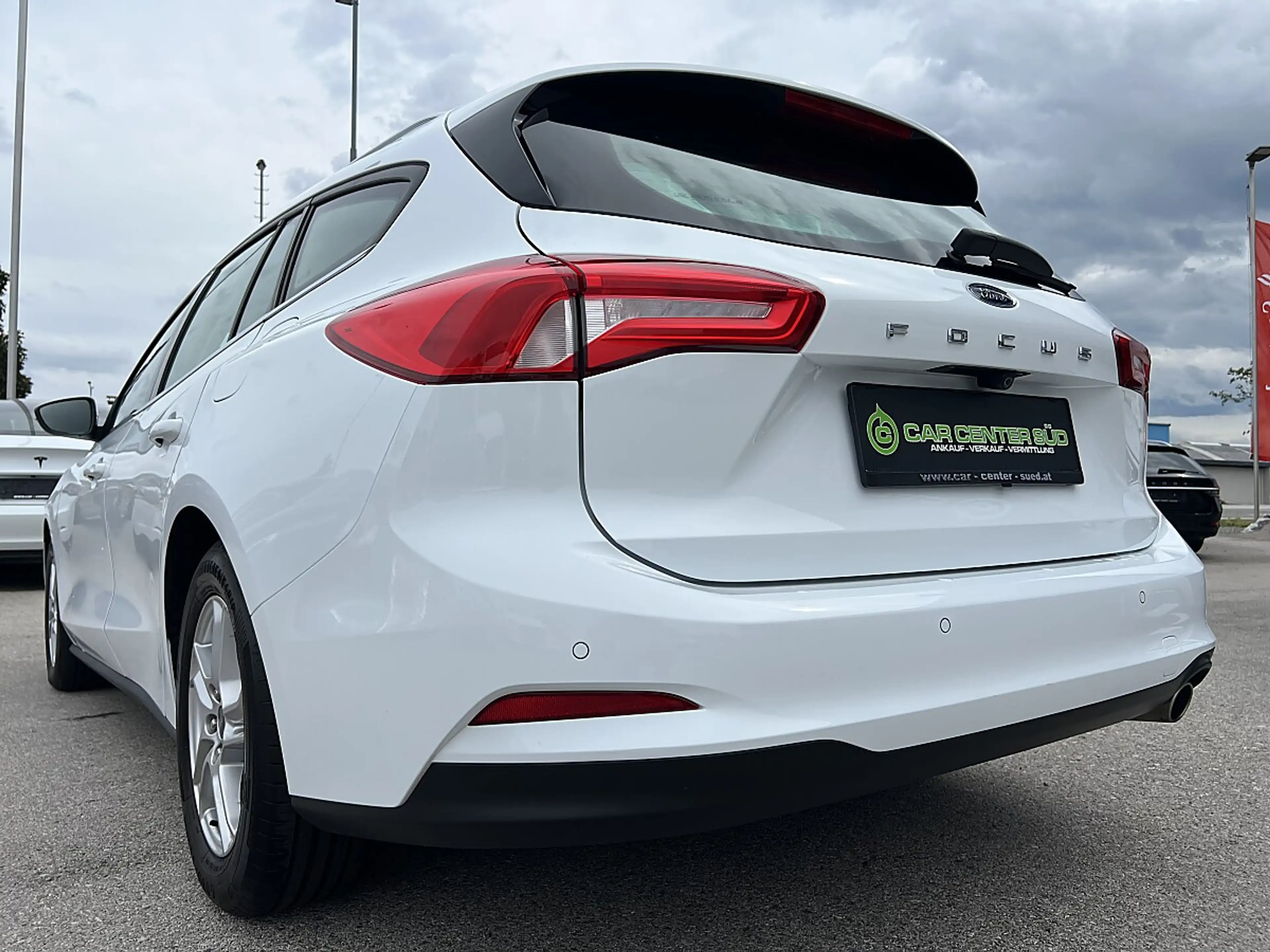 Ford Focus Traveller 1,5 EcoBlue Cool & Connect — photo 7