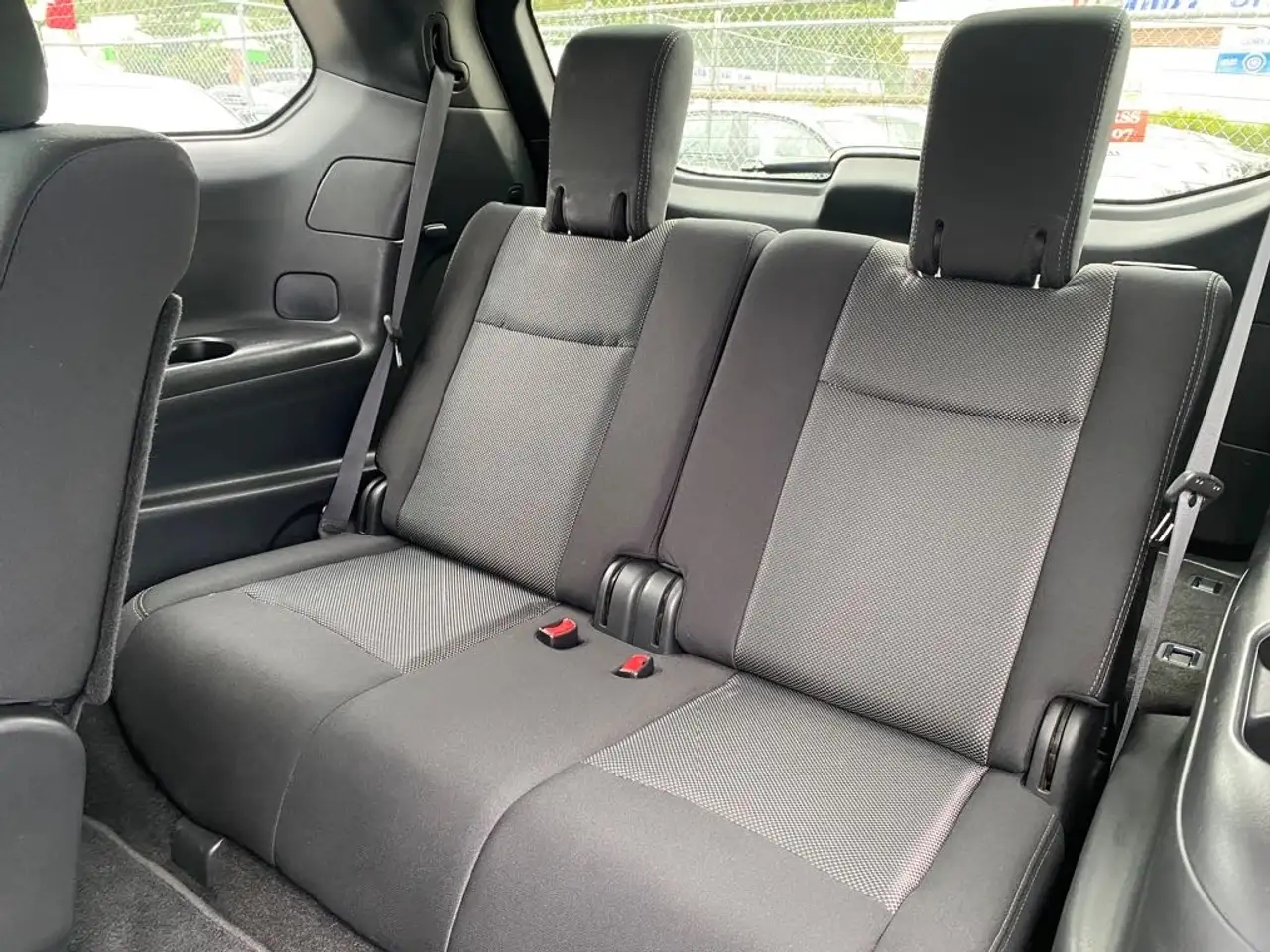 Nissan Pathfinder снимка Nissan Pathfinder