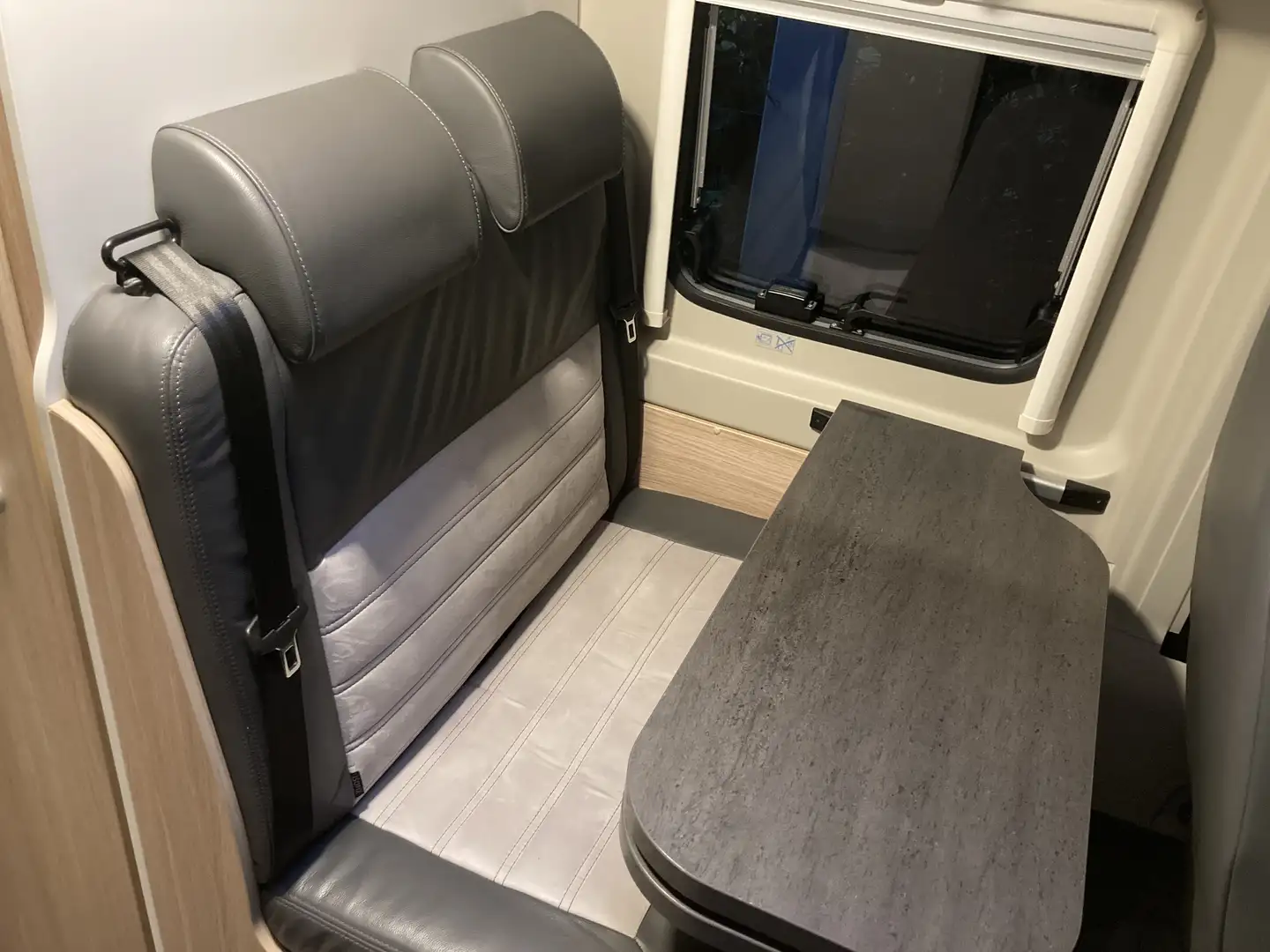 Fiat Ducato Sunlight XV Cliff 540 Autark Schwarz - 2